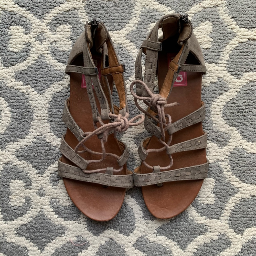 💎 Pop Open Toe Lace Up Sandals